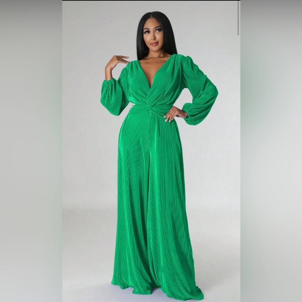 SHEIN Green jumpsuit new  With tag. XL